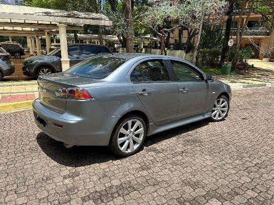 MITSUBISHI-LANCER-2.0 16V GASOLINA 4P AUTOMÁTICO MITSUBISHI-LANCER-2014