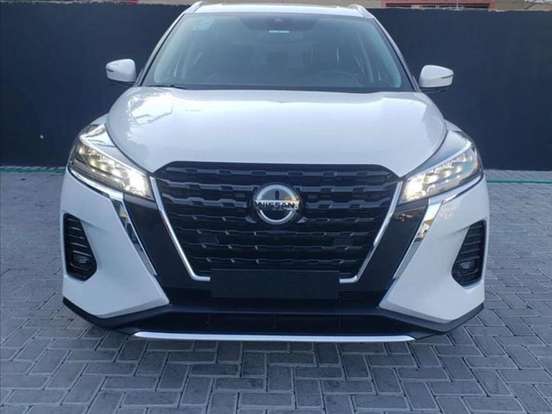NISSAN-KICKS-2023