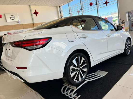 NISSAN-SENTRA-2023