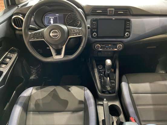 NISSAN-VERSA-2023