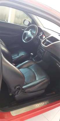 PEUGEOT-207-2012