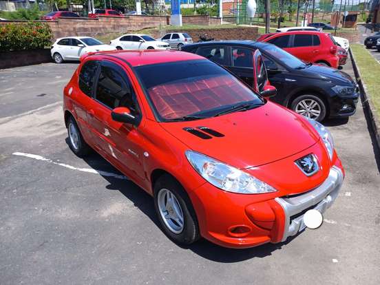 PEUGEOT-207-2012