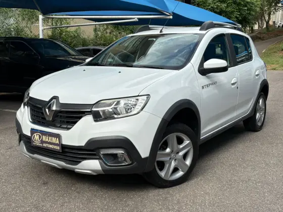 RENAULT SANDERO 1.6 16V SCE FLEX STEPWAY DYNAMIQUE MANUAL RENAULT SANDERO 1.6 16V SCE FLEX STEPWAY DYNAMIQUE MANUAL