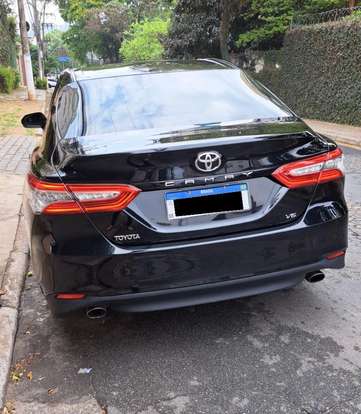 TOYOTA-CAMRY-2018