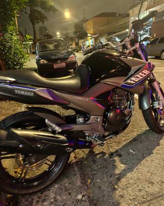 YAMAHA FAZER BLACK EDITION 