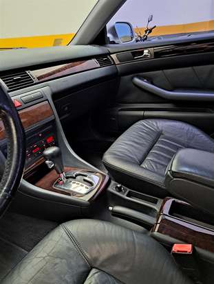 AUDI-A6-2001