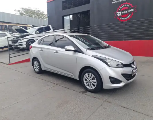 HYUNDAI HB20S 1.0 COMFORT PLUS 12V FLEX 4P MANUAL