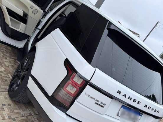 LAND ROVER-RANGE ROVER VOGUE-4.4 SE SDV8 4X4 TURBO DIESEL 4P AUTOMÁTICO LAND ROVER-RANGE ROVER VOGUE-2013