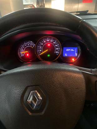 RENAULT-SANDERO-1.6 STEPWAY RIP CURL 8V FLEX 4P AUTOMATIZADO RENAULT-SANDERO-2015