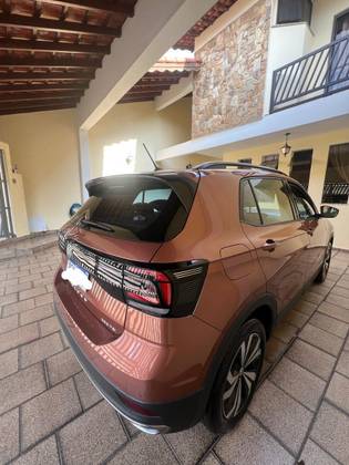 VOLKSWAGEN T-CROSS 1.0 200 TSI TOTAL FLEX COMFORTLINE AUTOMÁTICO