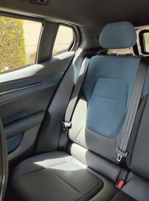 VOLVO-EX30-2024