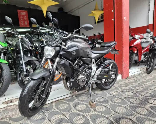 YAMAHA MT-07 YAMAHA MT-07