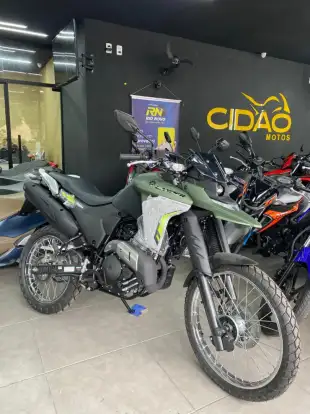 YAMAHA-XTZ 250 LANDER CONNECTED-2025