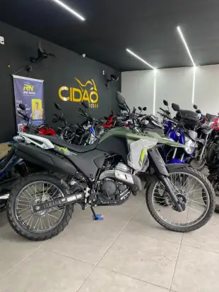 YAMAHA-XTZ 250 LANDER CONNECTED-2025