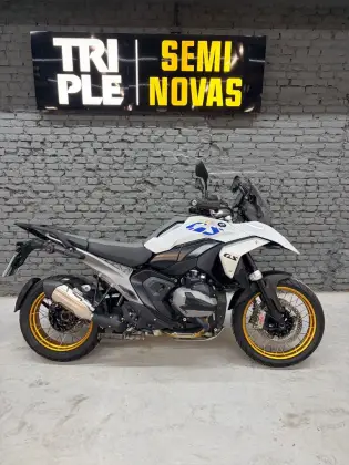 BMW R 1300 GS PLUS 