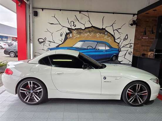 BMW-Z4-2.5 I6 GASOLINA SDRIVE23I AUTOMÁTICO BMW-Z4-2011