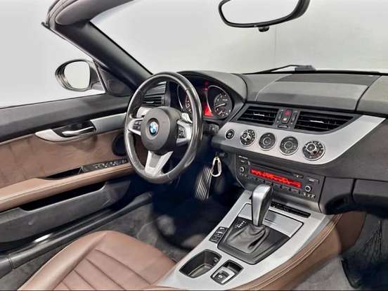 BMW-Z4-2.5 I6 GASOLINA SDRIVE23I AUTOMÁTICO BMW-Z4-2011