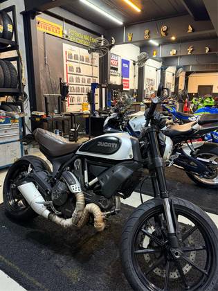 DUCATI SCRAMBLER CLASSIC 