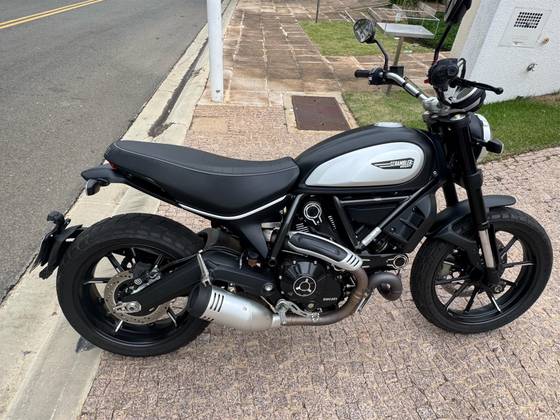 DUCATI SCRAMBLER ICON 