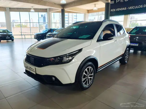 FIAT ARGO 1.3 FIREFLY FLEX TREKKING CVT FIAT ARGO 1.3 FIREFLY FLEX TREKKING CVT