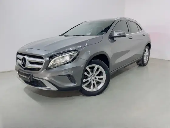 MERCEDES-BENZ GLA 200 1.6 CGI ADVANCE 16V TURBO GASOLINA 4P AUTOMÁTICO