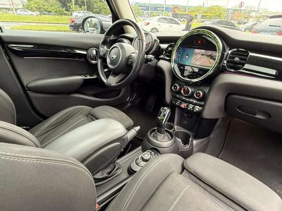 MINI-COOPER-2021
