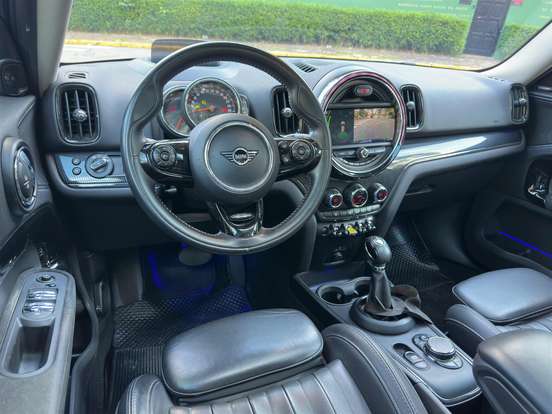 MINI-COUNTRYMAN-2019
