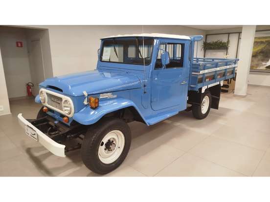 TOYOTA-BANDEIRANTE-4.0 OJ55LP-BL 4X4 CS DIESEL 2P MANUAL TOYOTA-BANDEIRANTE-1975