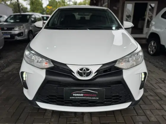 TOYOTA YARIS 1.5 16V FLEX SEDAN XL LIVE MULTIDRIVE TOYOTA YARIS 1.5 16V FLEX SEDAN XL LIVE MULTIDRIVE