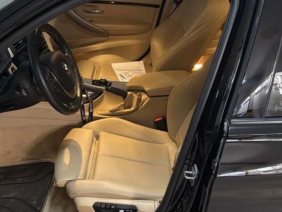 BMW-320i-2.0 SPORT 16V TURBO ACTIVE FLEX 4P AUTOMÁTICO BMW-320i-2017