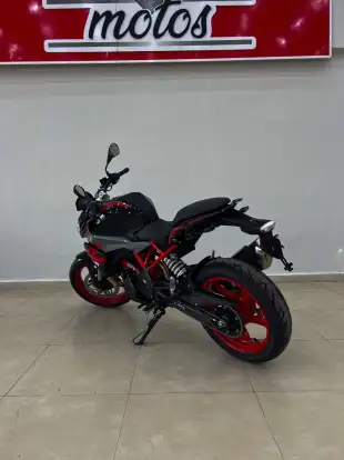 BMW-G 310 R-2025