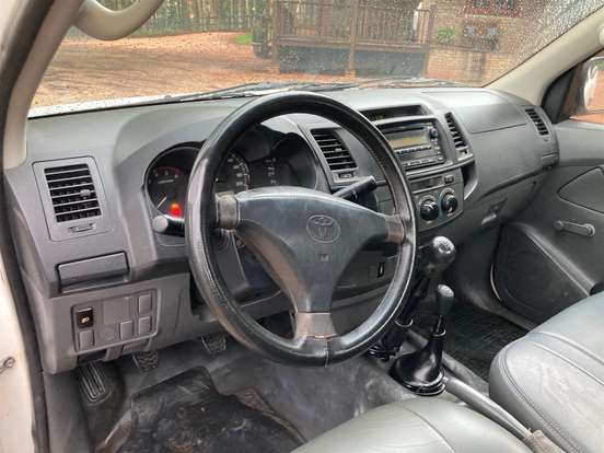 TOYOTA-HILUX-2.5 STD 4X4 CS 16V TURBO DIESEL 2P MANUAL TOYOTA-HILUX-2011