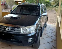 TOYOTA HILUX SW4 3.0 SRV 4X4 7 LUGARES 16V TURBO INTERCOOLER DIESEL 4P AUTOMÁTICO TOYOTA HILUX SW4 3.0 SRV 4X4 7 LUGARES 16V TURBO INTERCOOLER DIESEL 4P AUTOMÁTICO