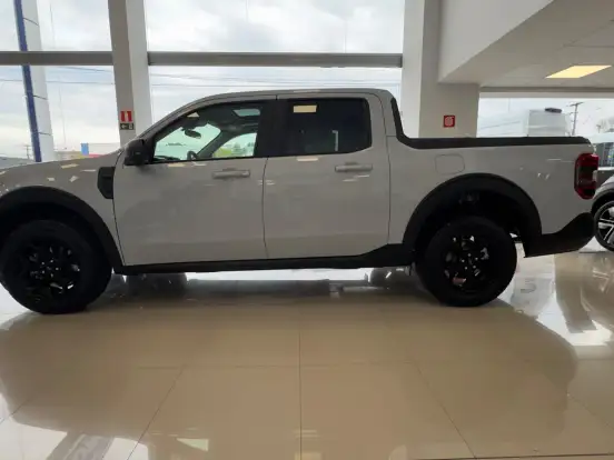 FORD-MAVERICK-2.0 ECOBOOST GASOLINA BLACK AUTOMÁTICO FORD-MAVERICK-2025