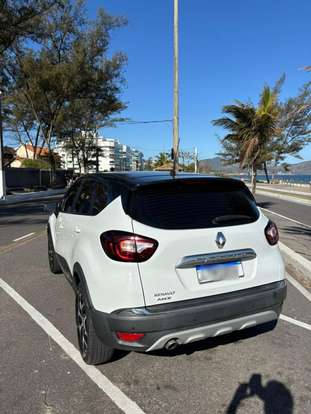 RENAULT-CAPTUR-2018