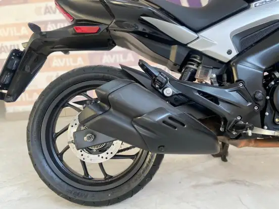 BAJAJ-DOMINAR 200-2024