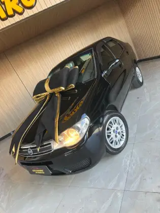 FIAT SIENA 1.8 MPI HLX 8V FLEX 4P MANUAL FIAT SIENA 1.8 MPI HLX 8V FLEX 4P MANUAL
