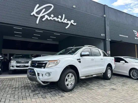 FORD RANGER 3.2 XLT 4X4 CD 20V DIESEL 4P AUTOMÁTICO