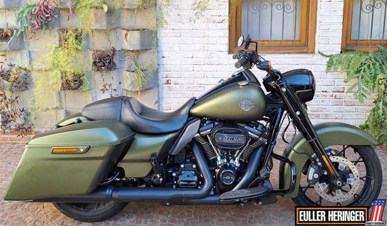 HARLEY-DAVIDSON ROAD KING SPECIAL 