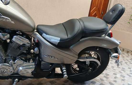HONDA-SHADOW 600C VT-2001