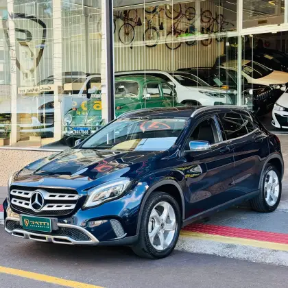 MERCEDES-BENZ GLA 200 1.6 CGI FLEX ADVANCE 7G-DCT