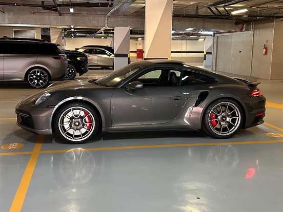 PORSCHE-911-2023