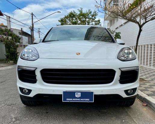 PORSCHE-CAYENNE-2017