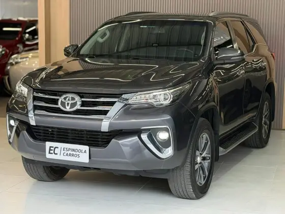 TOYOTA HILUX SW4 2.8 SRX 4X4 16V TURBO INTERCOOLER DIESEL 4P AUTOMÁTICO