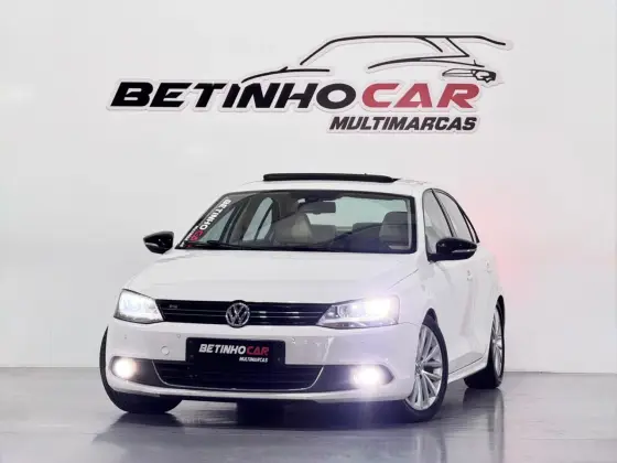 VOLKSWAGEN JETTA 2.0 TSI HIGHLINE 200CV GASOLINA 4P TIPTRONIC VOLKSWAGEN JETTA 2.0 TSI HIGHLINE 200CV GASOLINA 4P TIPTRONIC
