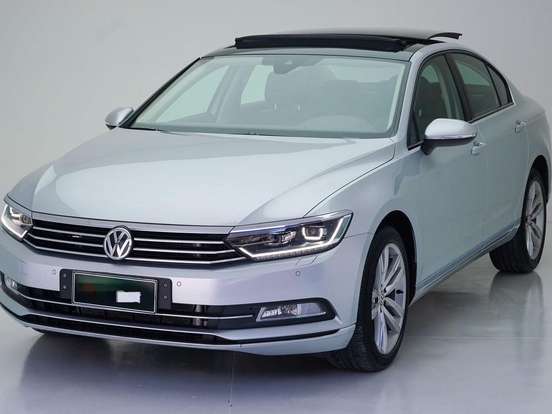 VOLKSWAGEN-PASSAT-2.0 16V TSI BLUEMOTION GASOLINA HIGHLINE 4P DSG VOLKSWAGEN-PASSAT-2018