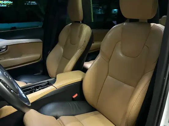 VOLVO-XC90-2.0 D5 DIESEL MOMENTUM AWD GEARTRONIC VOLVO-XC90-2017