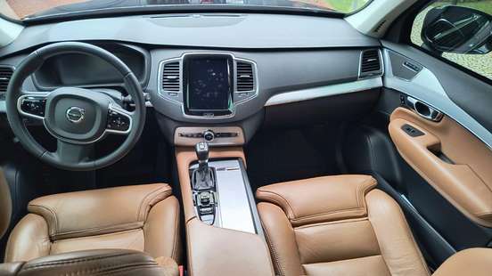 VOLVO-XC90-2.0 T6 GASOLINA MOMENTUM AWD GEARTRONIC VOLVO-XC90-2017
