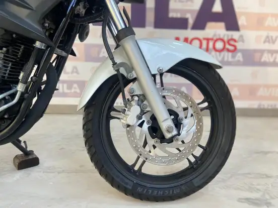 YAMAHA-YS 250 FAZER YAMAHA-YS 250 FAZER-2015