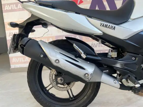 YAMAHA-YS 250 FAZER YAMAHA-YS 250 FAZER-2015